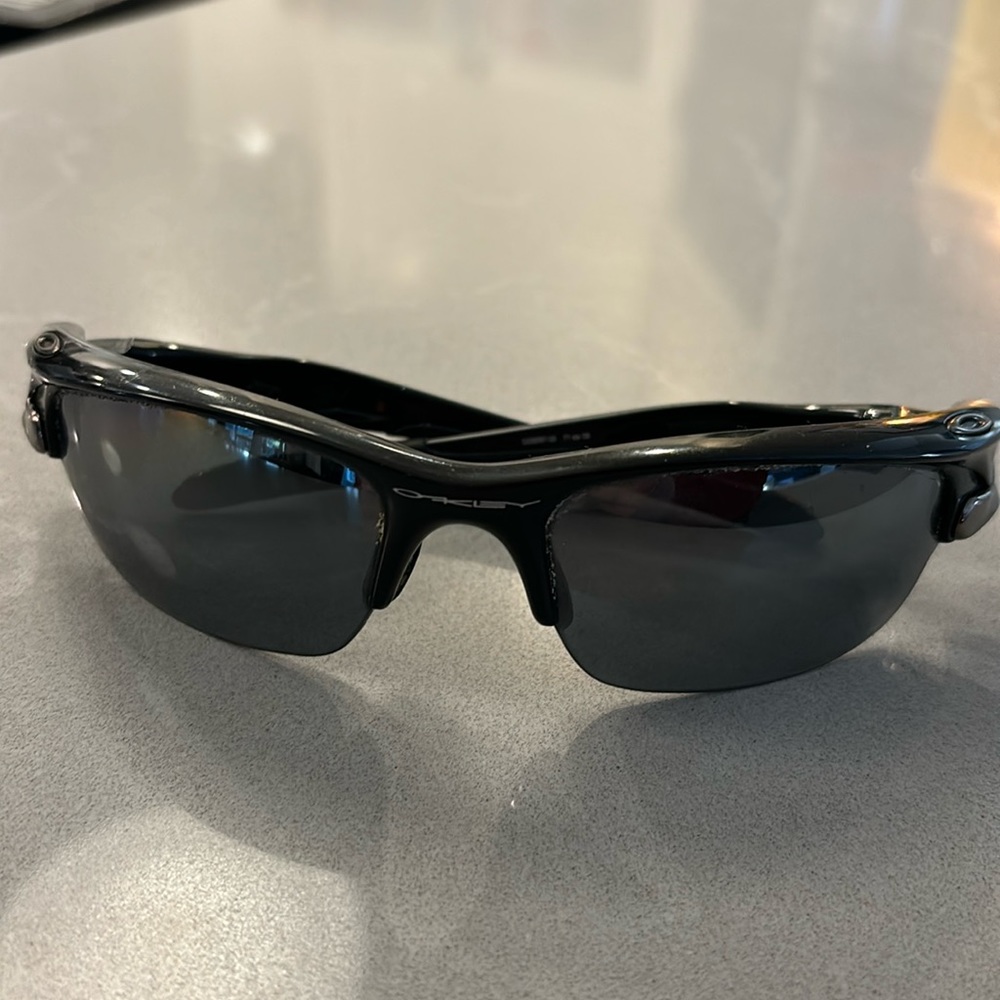 Women’s Oakley sunglasses
